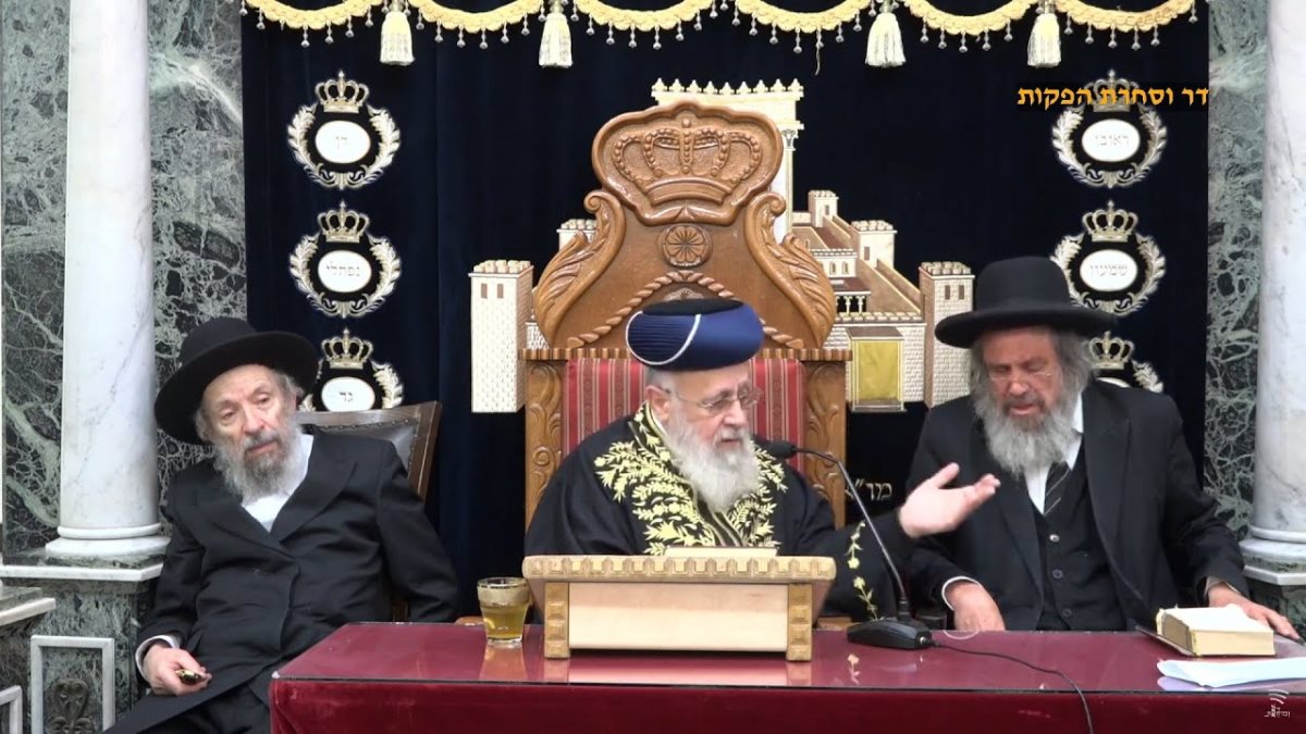 הרב יצחק יוסף ומובלי הקו החדש בש"ס - צילום יוטיוב