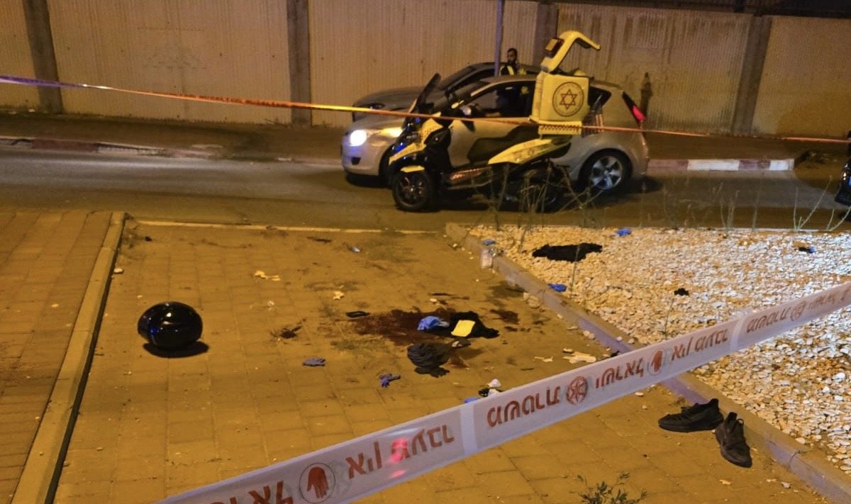 זירת אירוע הדקירות בבני דרום (צילום: כונני מד״א לכיש)