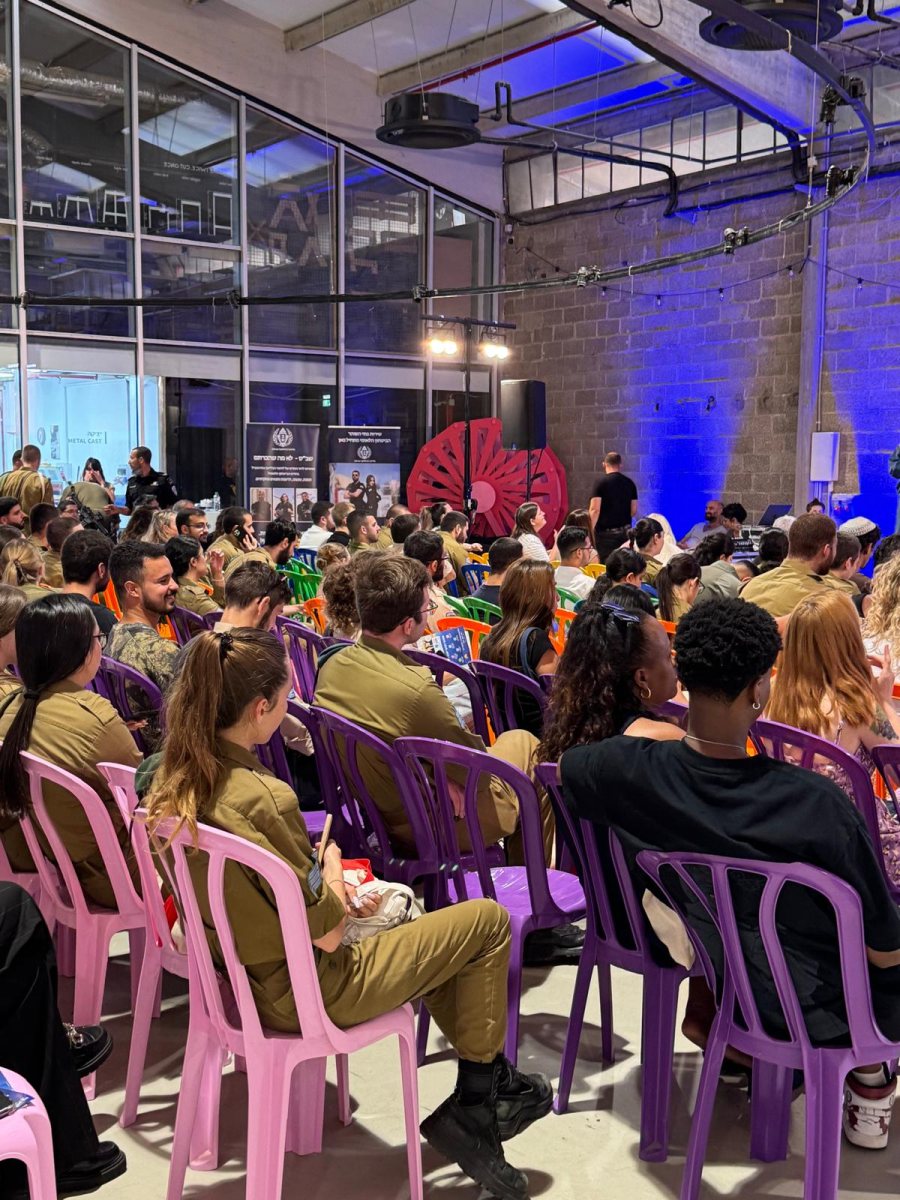 ורד מגנטים, דוברות עיריית בת-ים