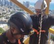 לוחמי האש חילצו מפעיל עגורן מגובה 150 מטר לאחר שחש ברע