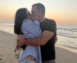 תתפסו חזק: מאמנת הכושר הכי מקועקעת בדרום ורופא הנשים החתיך: מתחתנים!