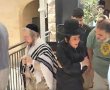 המאבק מסלים: בן 15 נעצר לאחר שהשליך שקית צואה על בית הקפה מחלל השבת בירושלים